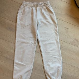 Brandy Melville Ivory Rosa Sweatpants